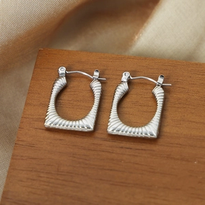 Silver square hoop earrings with pleated texture in stainless steel for women