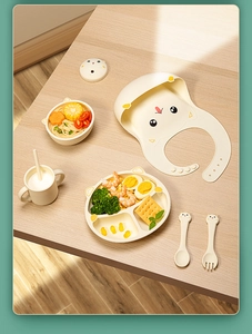 Baby silicone feeding set with cat design including bib, plate, bowl and straw cup