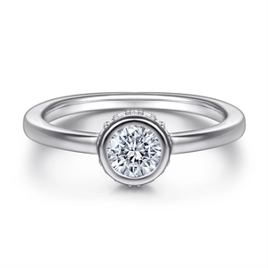 Elegant 925 sterling silver ring featuring a large round-cut zircon in a bezel setting