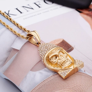 Hip-hop gold skull pendant necklace with sparkling rhinestones and matching rope chain