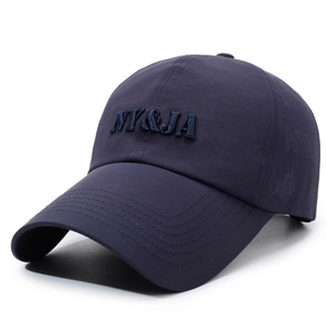 Casquette de baseball bleu marine respirante avec broderie NY&JA et motifs latéraux