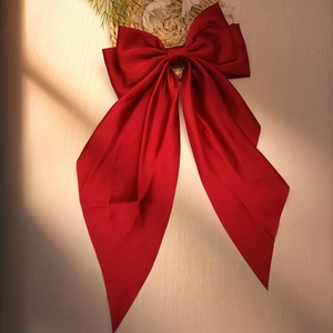 Elegant vintage red oversized satin bow hair clip with long ribbons for back hair styling