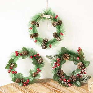 Mini Christmas Wreath Door Hanging Ornament Natural Pinecone Red Berries Pine Needles Wooden Sign Home Holiday Decor