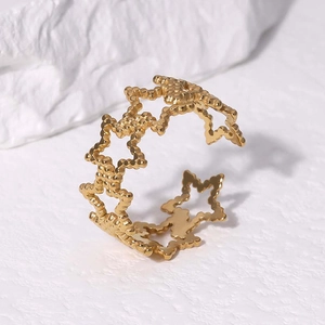 Anello aperto minimalista in acciaio inossidabile placcato oro 18K con stelle cave