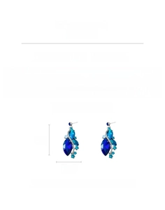 Detailed size view of vintage blue rhinestone rhombus drop earrings with dimensions