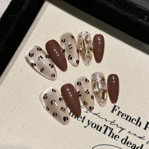 Unghie Finte Fatte A Mano Con Stampa Leopardata Marrone E Glitter Cat Eye Forma A Mandorla Lunga Con Strass Stile Dolce E Cool