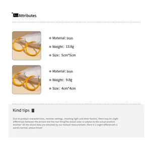 Size chart for yellow geometric round iron earrings in 4cm and 5cm diameters