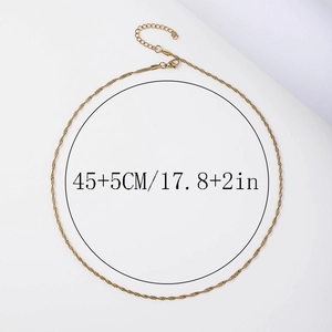 Detail of 18K gold plated stainless steel twisted chain necklace with 45+5cm measurement