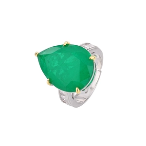 Elegant pear-shaped emerald zircon ring with silver-plated band and side stones
