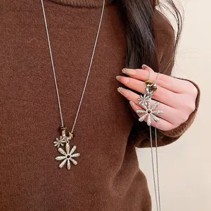 Vintage Long Pendant Necklace Alloy Daisy Flower With Tiger Eye Stone Beads Bohemian Style Sweater Chain For Women