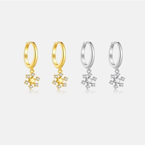 925 Sterling Silver Snowflake Dangle Hoop Earrings For Women Rhinestone Winter Wedding Party Jewelry Elegant Minimalist Drop Earrings