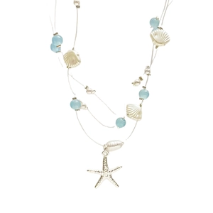 Détails du collier bohème avec pendentif étoile de mer, perles bleues et coquillages