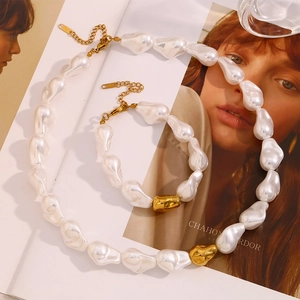 Ensemble de Bijoux en Acier Inoxydable Perles d'Imitation Baroques Vintage Français Plaqué Or 18K Collier Bracelet pour Femme