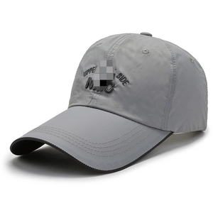 Atmungsaktive graue Nylon-Baseballkappe mit Upper Side N.Y.C Stickerei für draußen