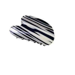 Elegant black and white striped zebra pattern hair claw clip for women in heart shape design