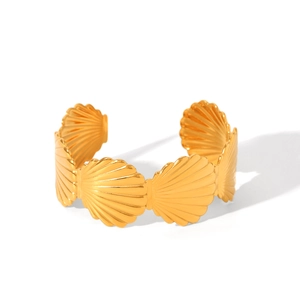 Bracelet jonc en acier inoxydable plaqué or 18 carats avec design de coquillages