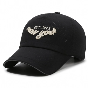 Breathable black quick-dry baseball cap with New York embroidery for outdoor sports