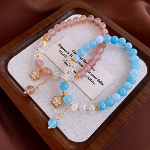 Set de bracelets vintage en quartz fraise et perles avec pendentifs fleurs de cerisier