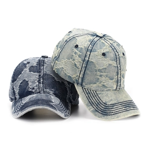 Casquettes de baseball en denim vintage avec trous déchirés en bleu et bleu clair