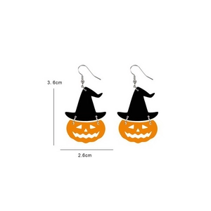 Detail showing dimensions of Halloween earrings featuring orange pumpkin and black wizard hat