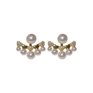 Elegant gold-tone heart pearl earrings with fan-shaped zircon clusters on white background