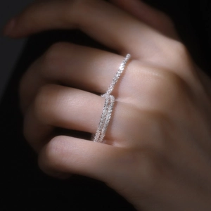 Sparkling S925 sterling silver double layer spiral ring for women on hand model
