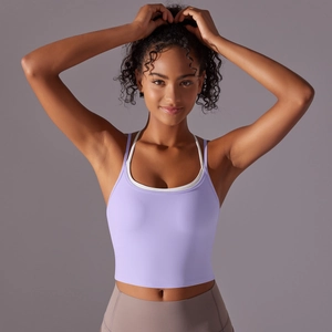 Détails du soutien-gorge de sport lilas avec fines bretelles doubles et design sans couture