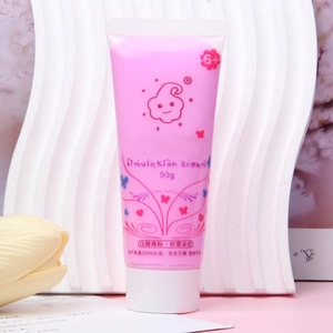 Detailed view of 50ml rose red simulation cream glue for DIY crafts with SGS certification