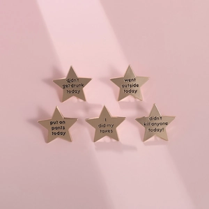 Gold Star Shape Metal Brooch Funny English Letter Enamel Pin Humorous Achievement Lapel Pin Jewelry For Clothing Bag Unisex