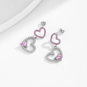 Orecchini a cuore in argento S925 con smalto rosa e brillanti cristalli di zircone