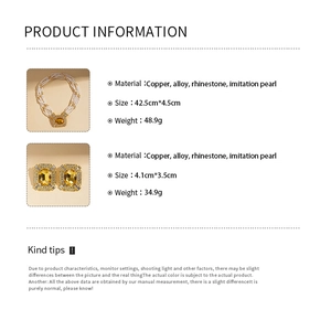 Detailed size and material specifications for pearl and rhinestone jewelry set
