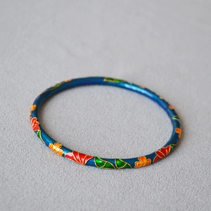 Bracciale Rigido in Ottone Dorato con Smalto Dipinto a Mano Nuovo Stile Cinese Blu Fiore di Ginkgo Gioielli Retro Eleganti da Donna