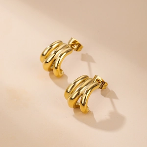 Dreischichtige 18K vergoldete Titanstahl-Ohrringe mit minimalistischem, glattem Design