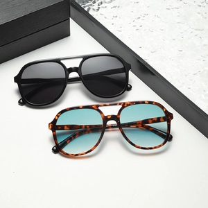 Occhiali Da Sole Aviator Vintage Doppio Ponte Protezione UV400 Montatura In Plastica Lenti PC Trendy Unisex Outdoor