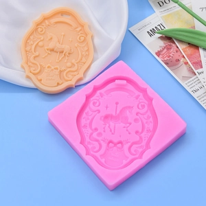 Silicone merry-go-round mold for DIY cakes and aromatherapy tablets with Best Wishes text