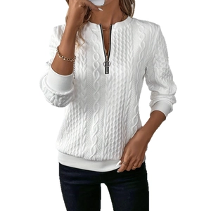 Damen Strickpullover in Weiß mit Zopfmuster und Reißverschlusskragen, langärmelige Oberteile