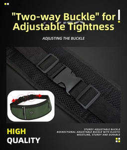 Détail de la boucle réglable et de la sangle élastique de la sacoche de sport
