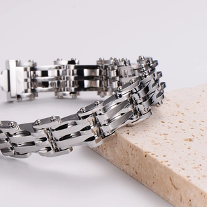Polished stainless steel industrial bicycle chain bracelet for men with heavy metal links