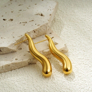 Polished 18K gold stainless steel teardrop earrings with a sleek wave-shaped design