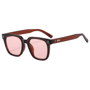 Retro Square Sunglasses UV400 Protection PC Frame Metal Rivet Decor Outdoor Fashion Eyewear For Men Women
