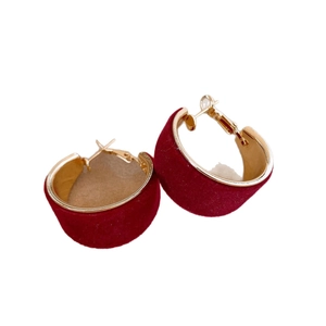 Retro red flocked C-shaped hoop earrings with gold metal trim and elegant velvet texture