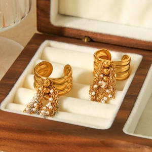 Bagues d'oreilles en acier inoxydable doré 18K avec pampilles de perles en coffret