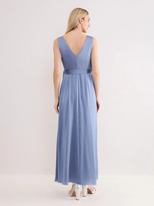 Elegant sleeveless blue V-neck backless maxi dress with pleated texture and waist tie