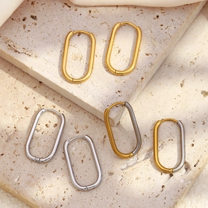 Boucles d'oreilles créoles ovales en acier inoxydable doré 18 carats en trois couleurs