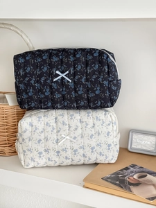 Floral quilted cotton makeup bag set with bow details and large capacity storage