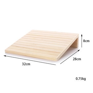 Solid wood inclined footrest and leg stretcher stand with dimensions 32x28x8cm