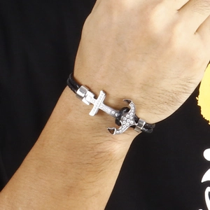 Bracelet ancre pour hommes en acier inoxydable argenté avec cristal et cuir noir
