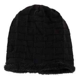 Bonnet en tricot noir unisexe avec motif en damier et doublure polaire chaude
