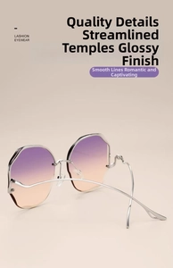 Détails des verres dégradés violets et des branches ondulées argentées sur de grandes lunettes