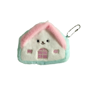 Portamonete in peluche a forma di casa con corpo bianco, tetto rosa e catena argento